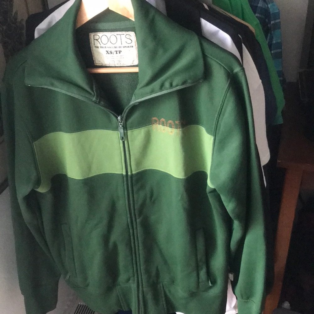 Perfect Vintage Roots 2 tone forest green full zip-up 1990’s fits Medium